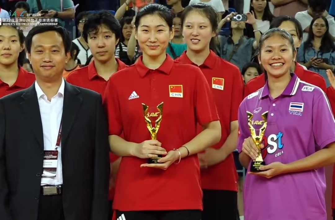 九游官网- 穆里尼奥评价梅西 